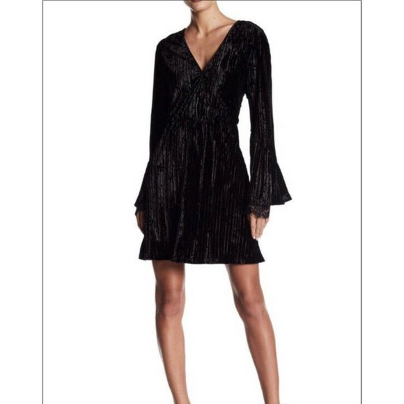 Laundry By Shelli Segal Dresses & Skirts - Laundry by Shelli Segal Black VELVET Ribbed Long Sleeve Dress Sz Small Lace NWT